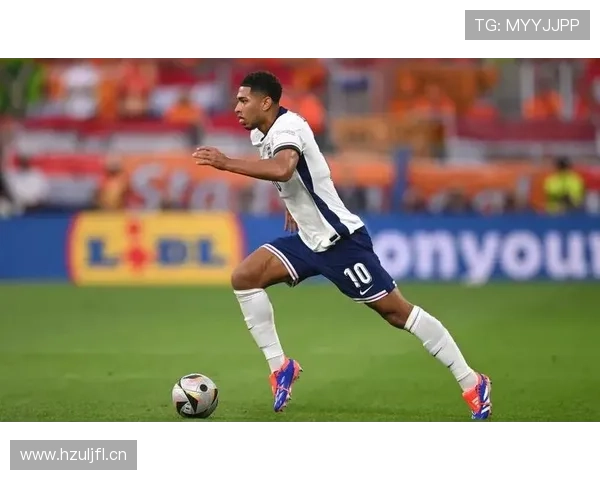 贝林厄姆职业生涯关键节点回顾：英冠新星到欧洲顶级中场